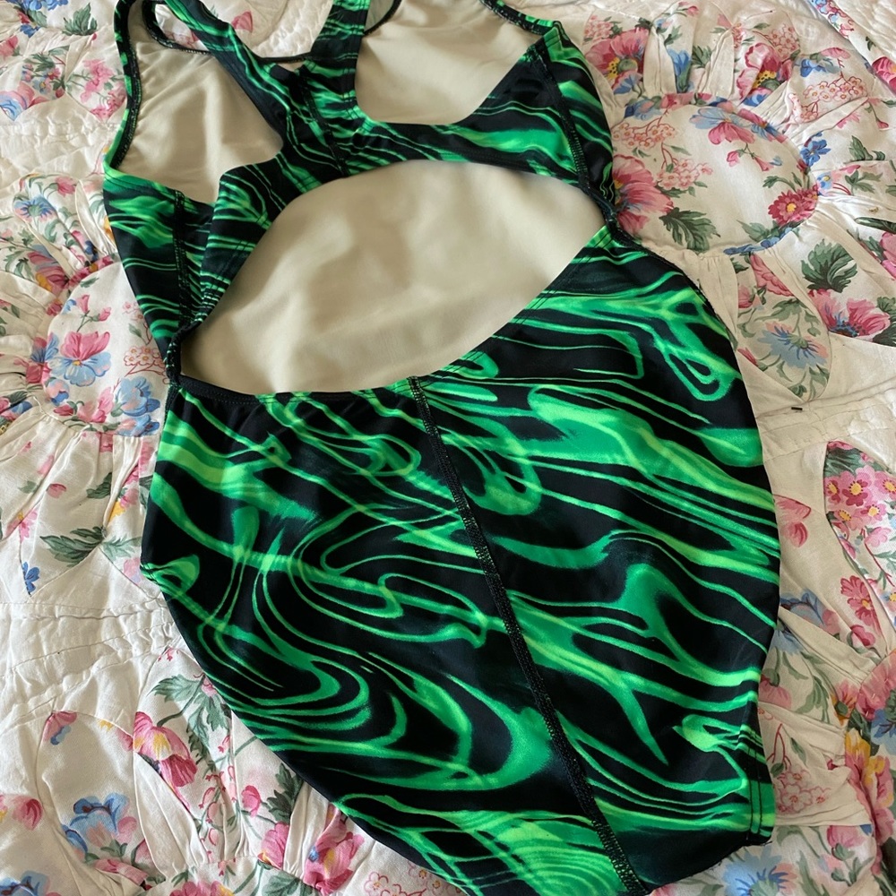 TYR RACE BACK RACING SWIM SUIT, S - Picture 4 of 5